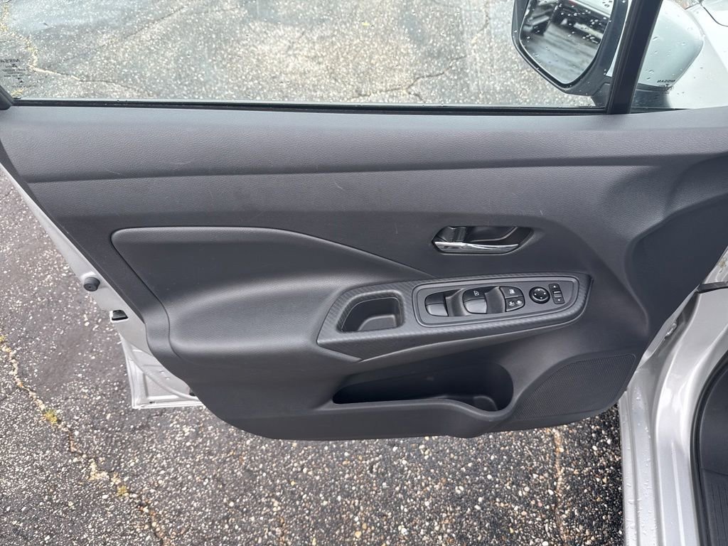 Used 2024 Nissan Versa SV FWD image 28