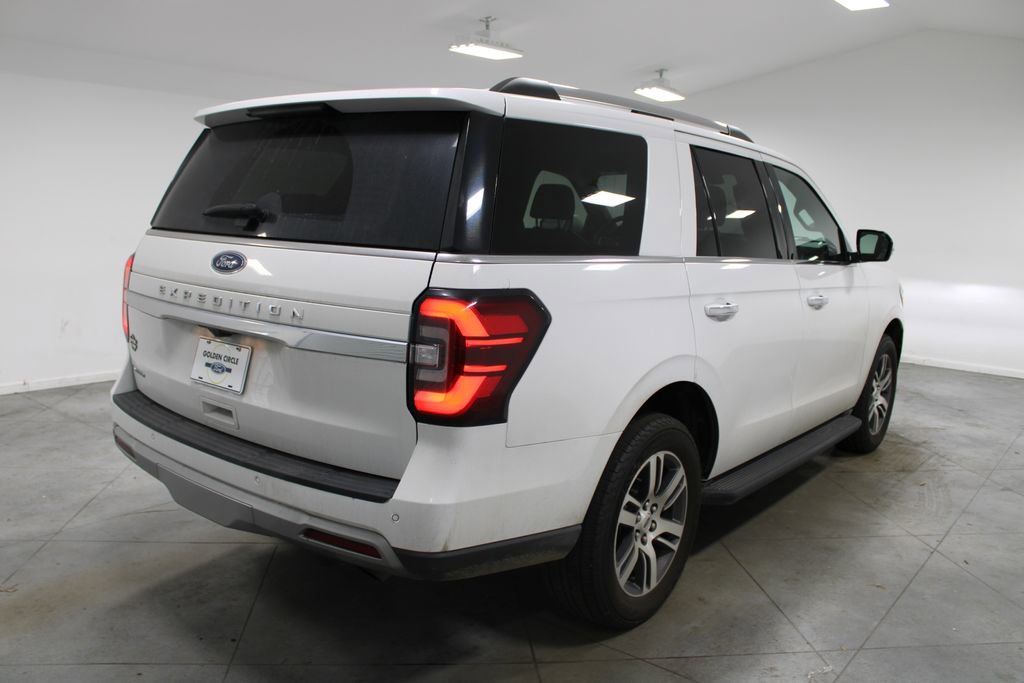 Used 2024 Ford Expedition Limited image 9