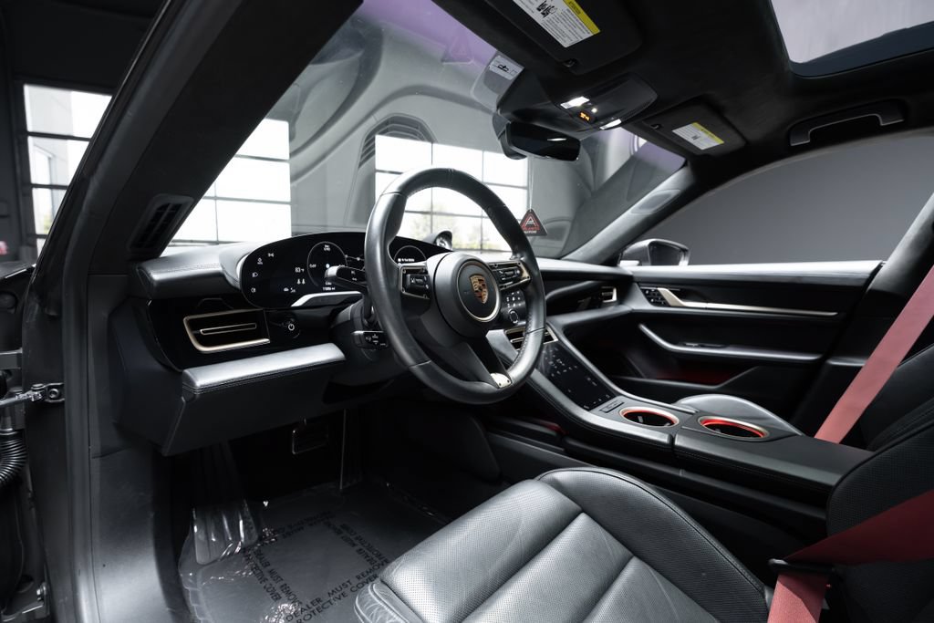 Used 2020 Porsche Taycan Turbo AWD/4WD image 28