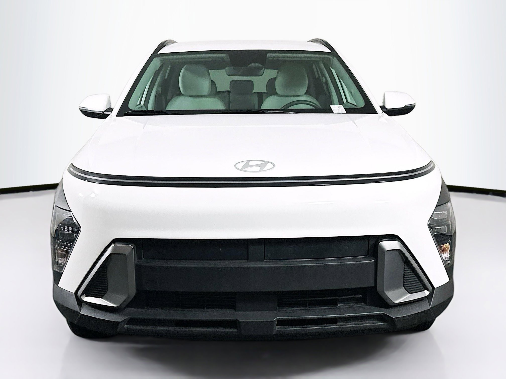 Used 2025 Hyundai Kona SEL image 2