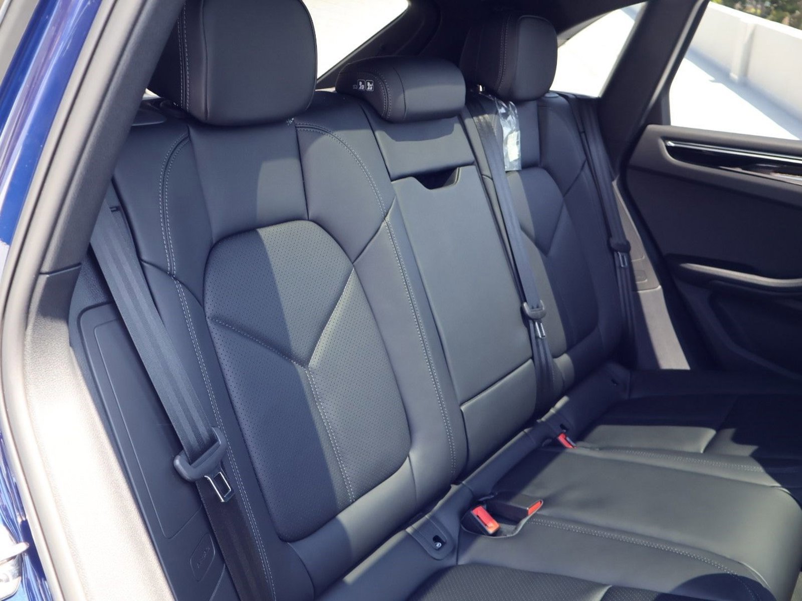 New 2026 Porsche Macan AWD/4WD image 23