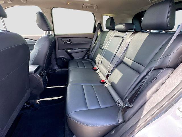 Used 2023 Nissan Rogue SL AWD/4WD image 17