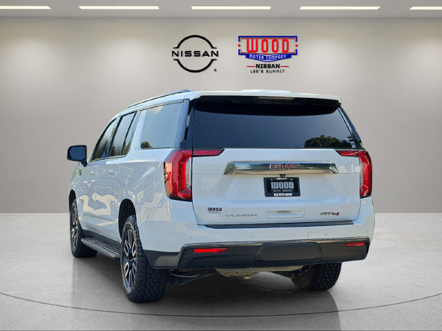 Used 2022 GMC Yukon XL AT4 w/ Technology Package AWD/4WD image 4