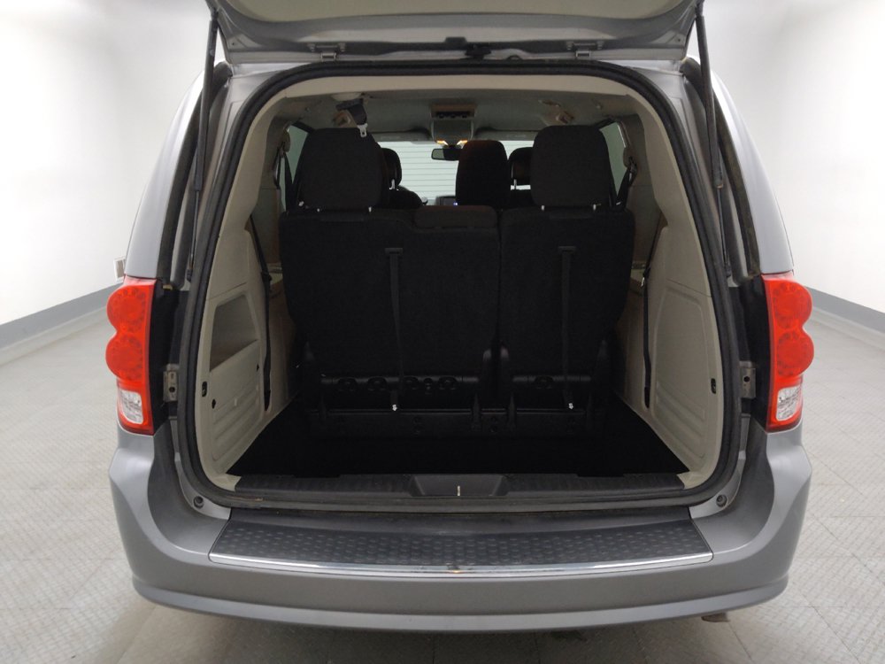 Used 2020 Dodge Grand Caravan SE FWD image 29