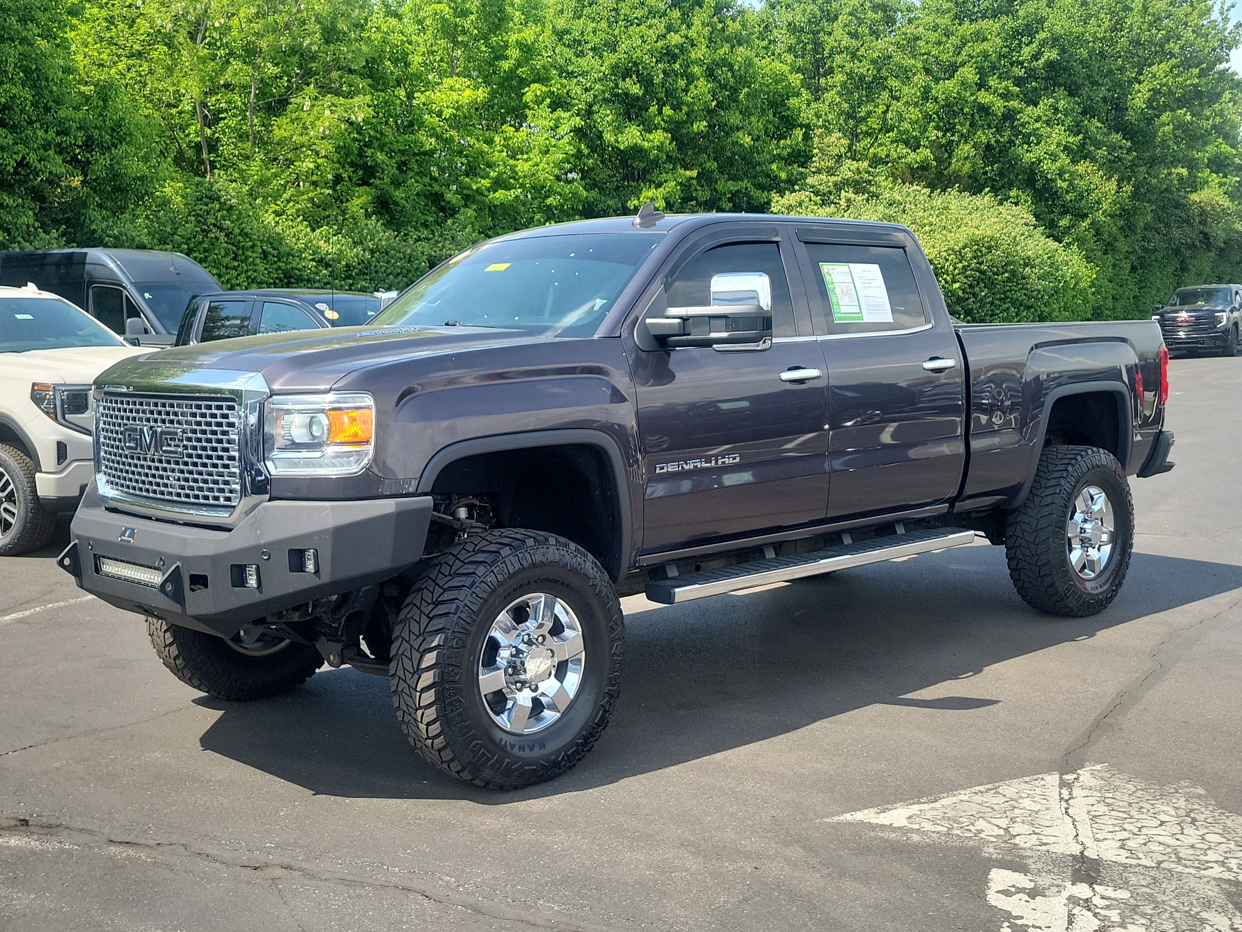 Used 2016 GMC Sierra 2500 Denali w/ Duramax Plus Package AWD/4WD image 2