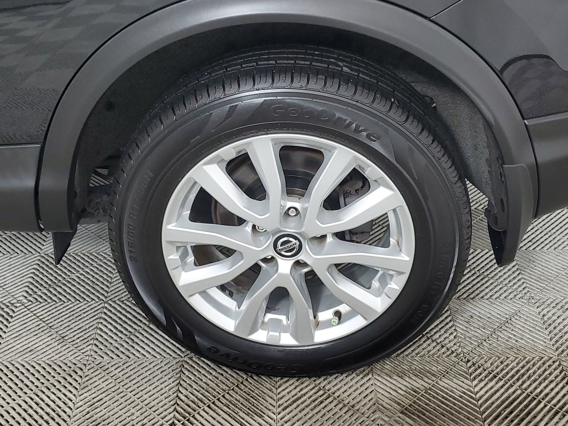 Used 2020 Nissan Rogue Sport S w/ Appearance Package image 19