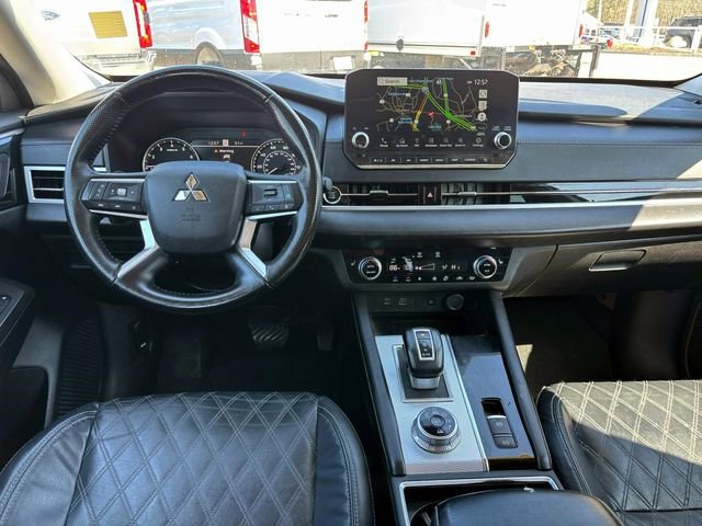 Used 2022 Mitsubishi Outlander SEL image 11