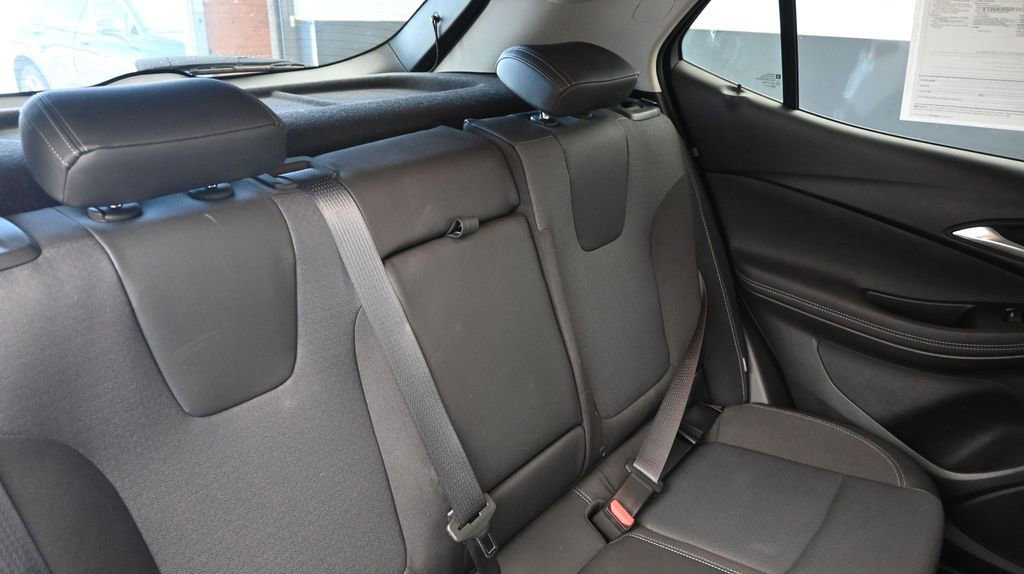 Used 2022 Buick Encore GX Select FWD image 14