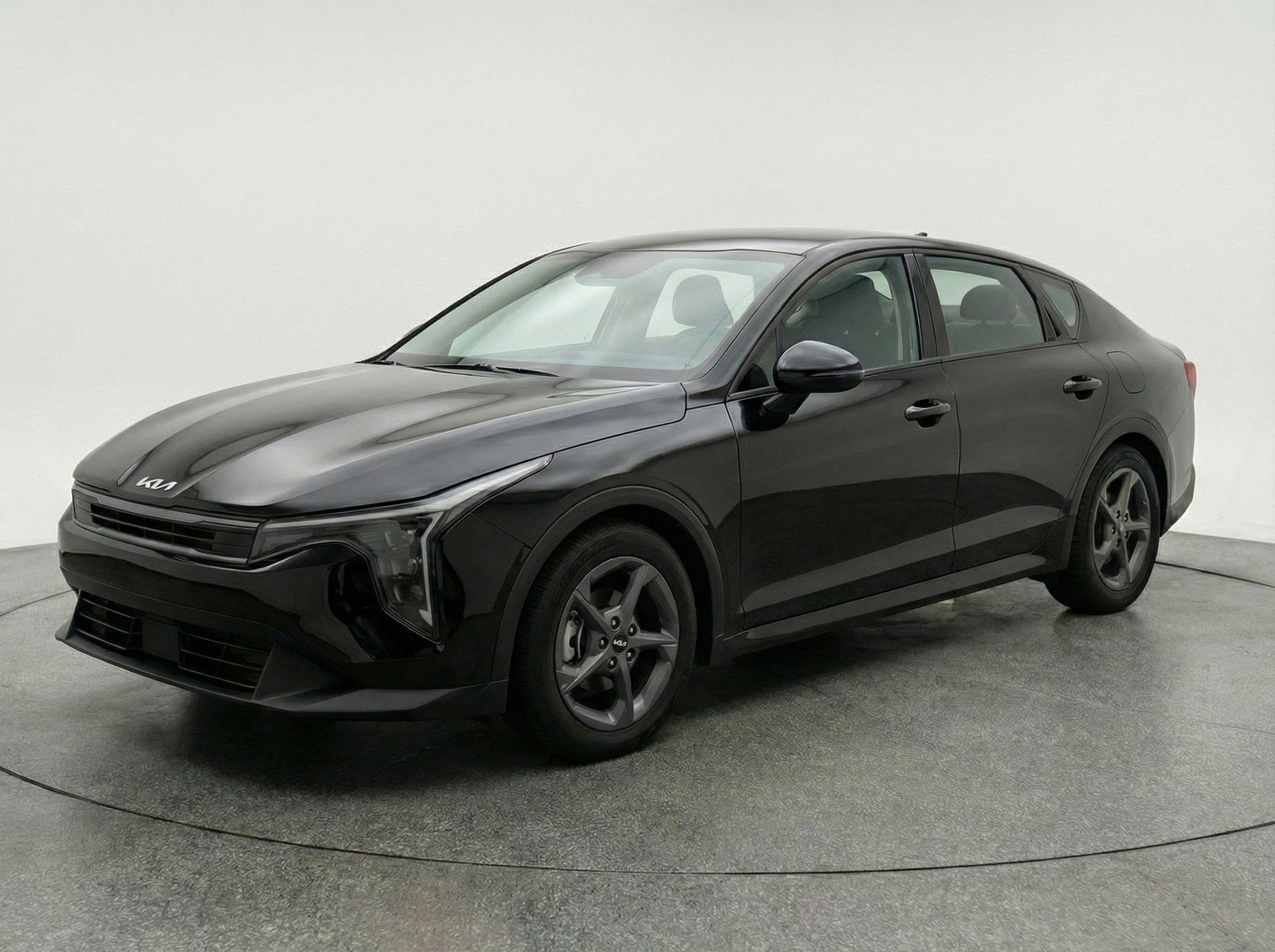 Used 2025 Kia K4 FWD image 2