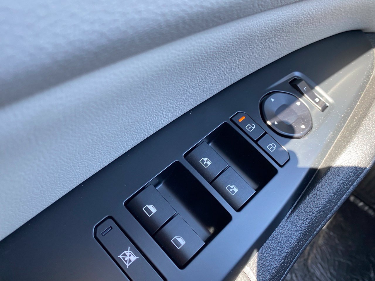 New 2026 Kia Sportage EX FWD image 10