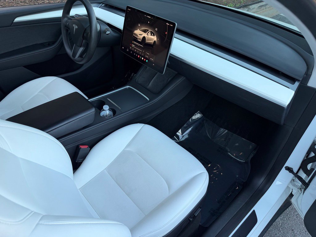 Used 2022 Tesla Model Y Performance AWD/4WD image 32