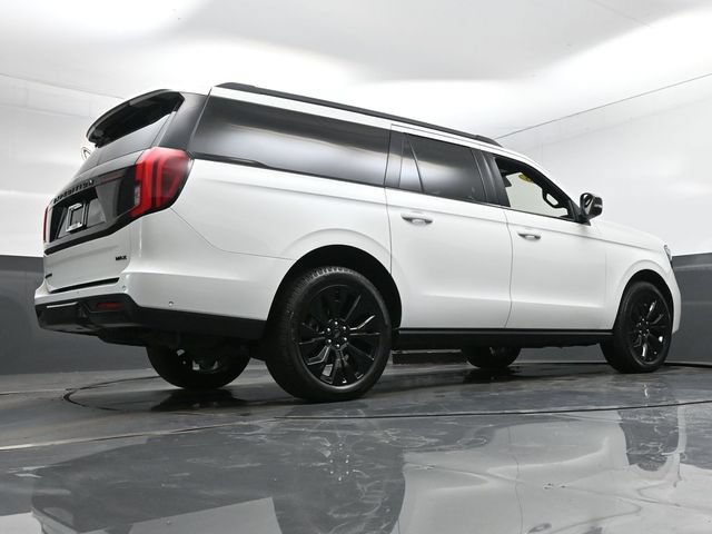 Used 2025 Ford Expedition Max Platinum w/ Stealth Appearance Package AWD/4WD image 35