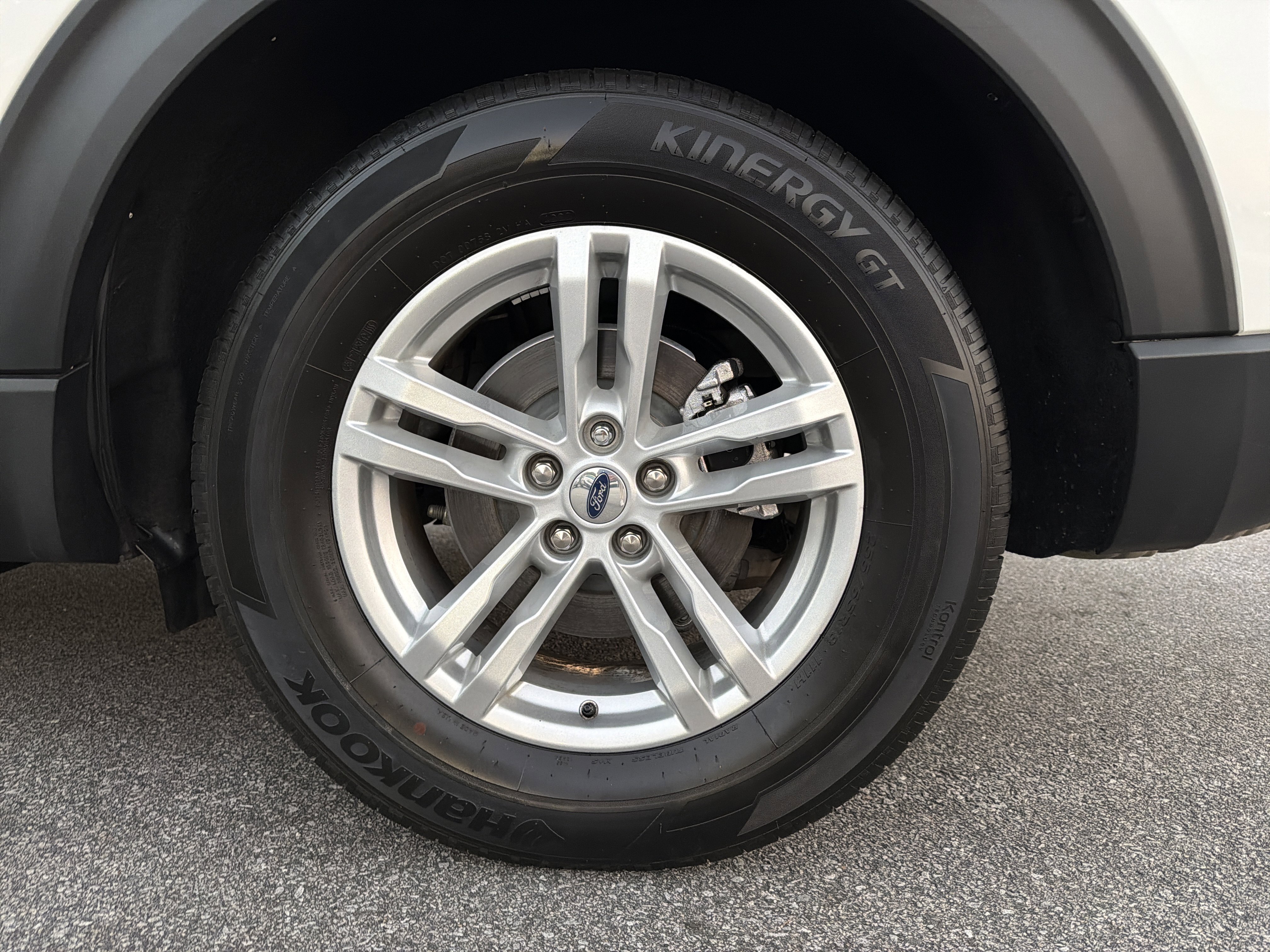 Used 2022 Ford Explorer XLT image 22