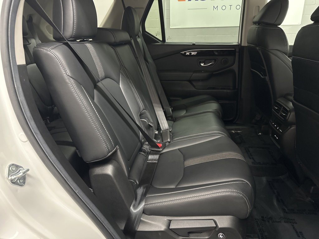 Used 2025 Honda Pilot Touring image 22