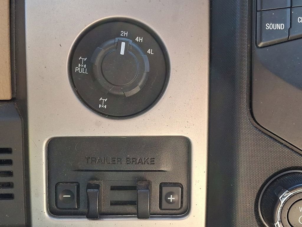 Used 2013 Ford F150 XLT w/ Luxury Equipment Group image 22