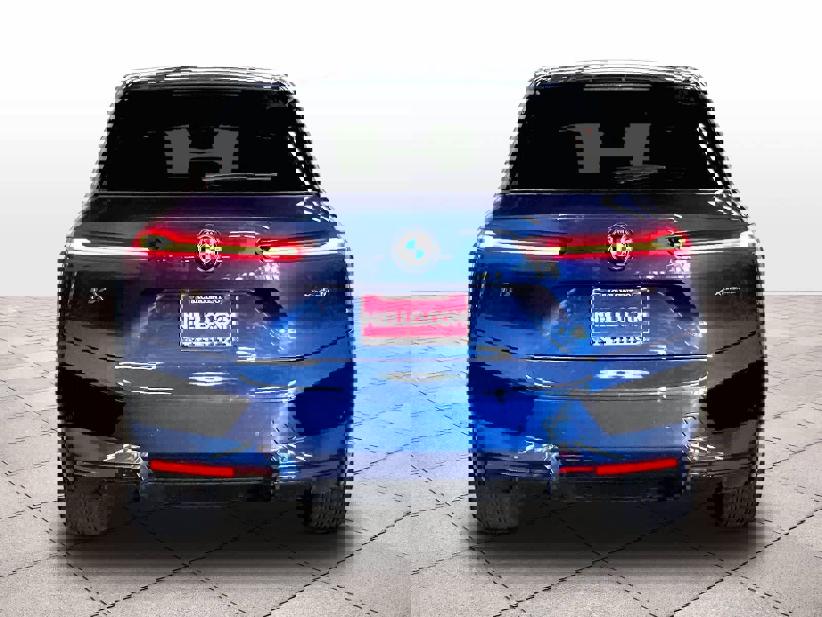 Used 2025 BMW iX xDrive50 image 7