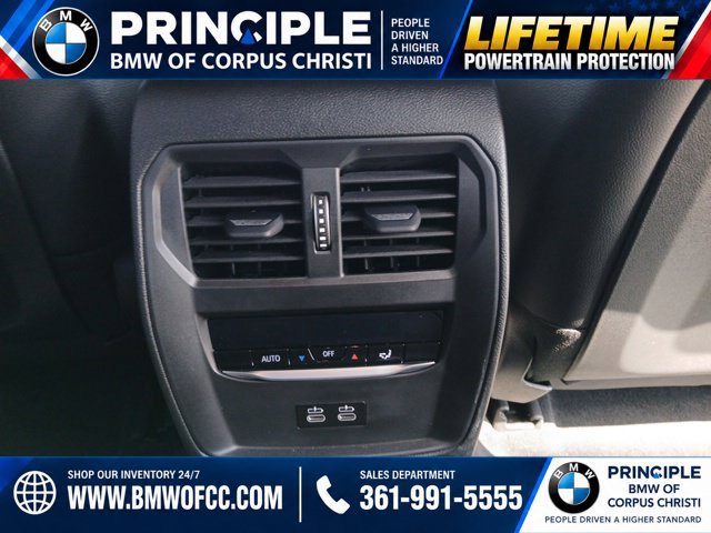 New 2026 BMW 330i Sedan w/ M Sport Package RWD image 15