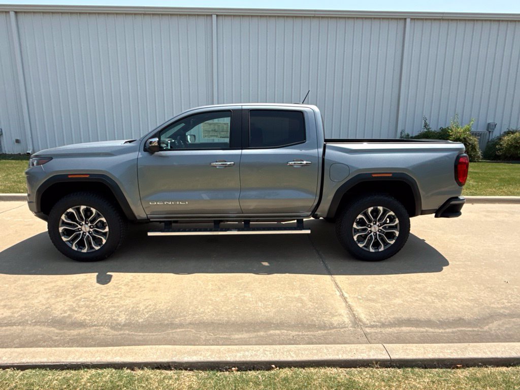 New 2026 GMC Canyon Denali AWD/4WD image 2