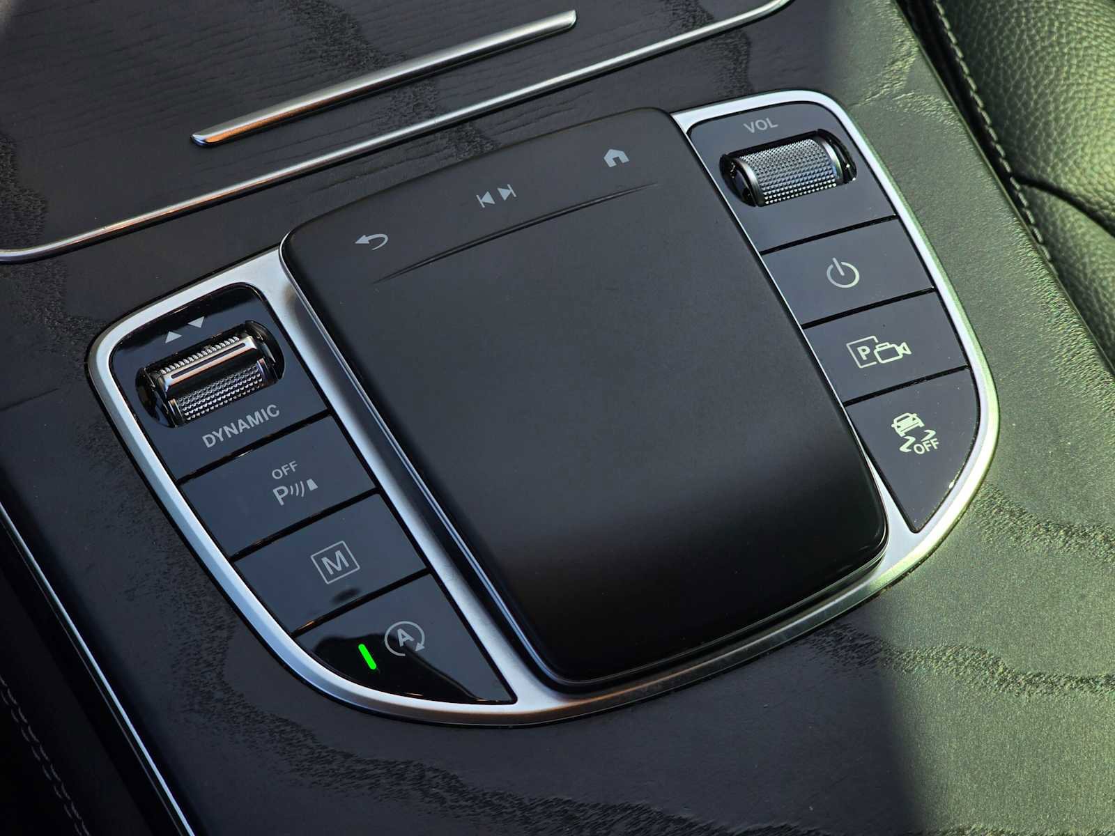 Used 2021 Mercedes-Benz GLC 300 4MATIC image 36