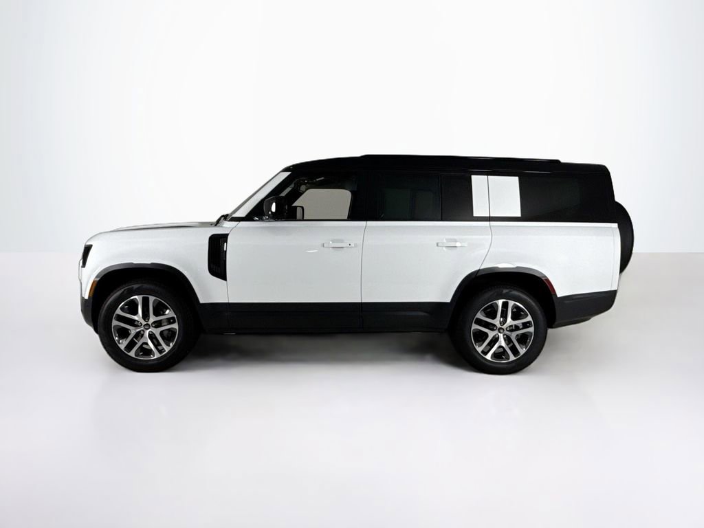 Used 2025 Land Rover Defender 130 S image 2