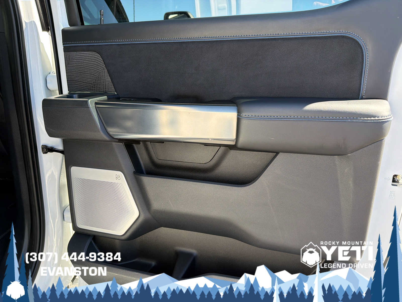 Used 2025 Ford F350 Platinum AWD/4WD image 19