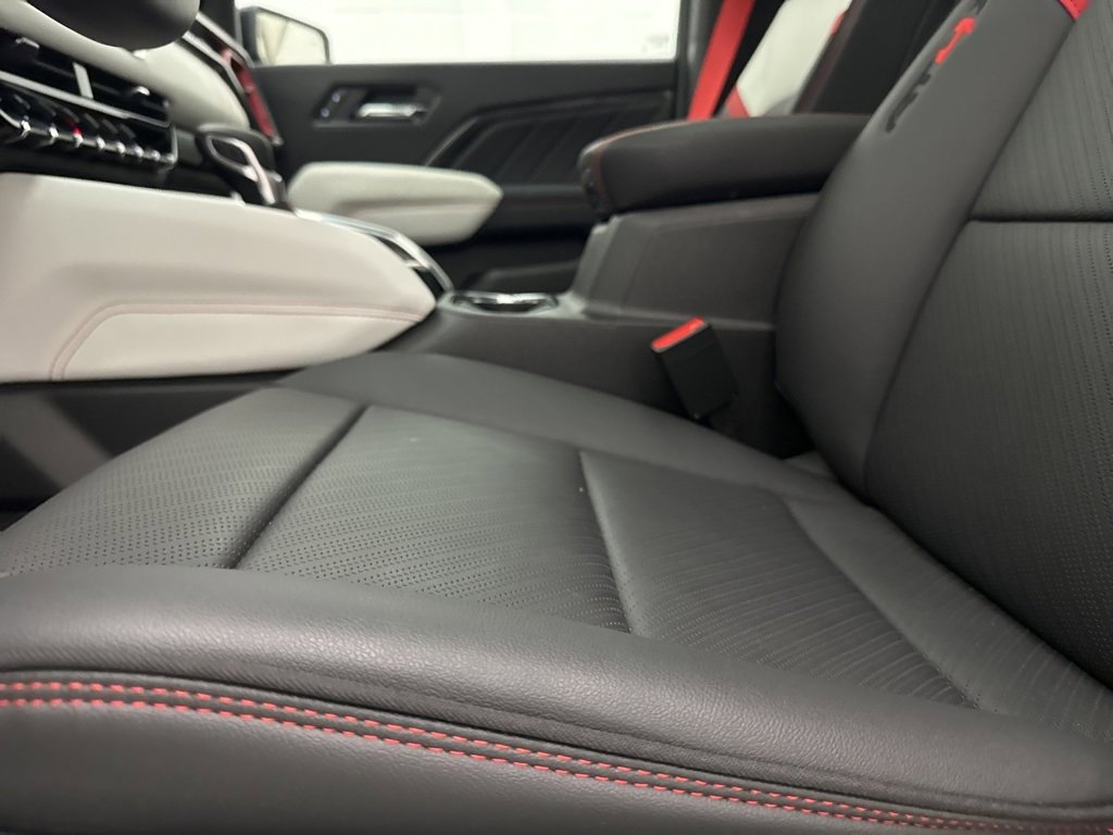 New 2025 GMC Canyon AT4 w/ AT4X Package image 20