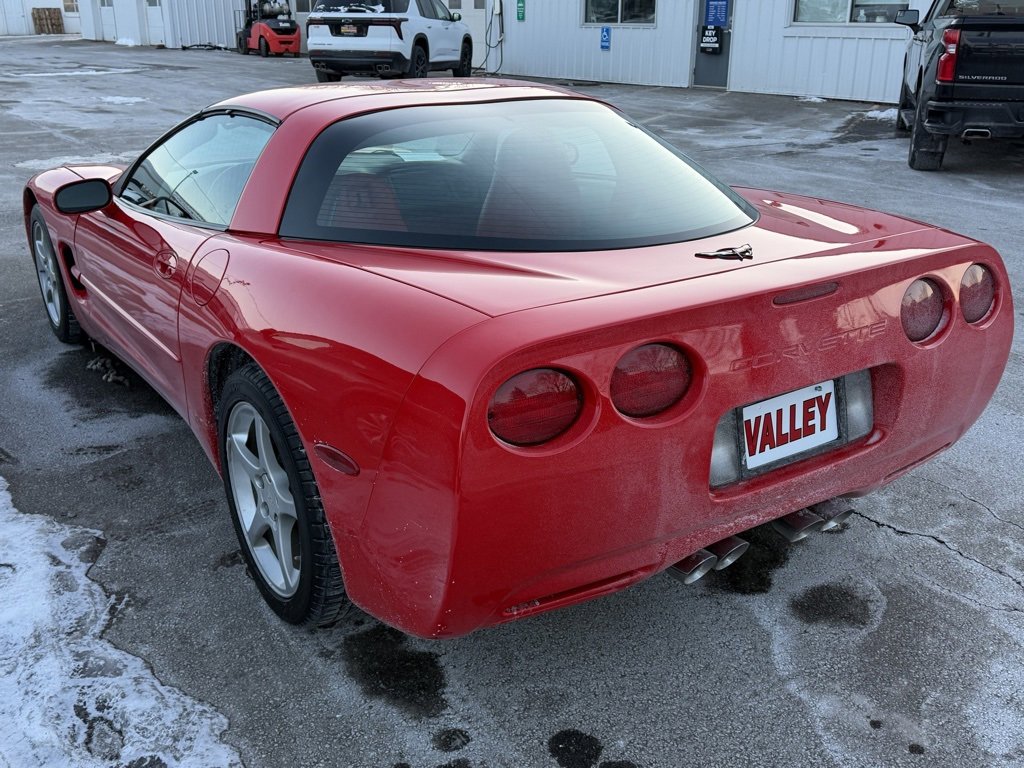 Used 2000 Chevrolet Corvette Coupe image 10