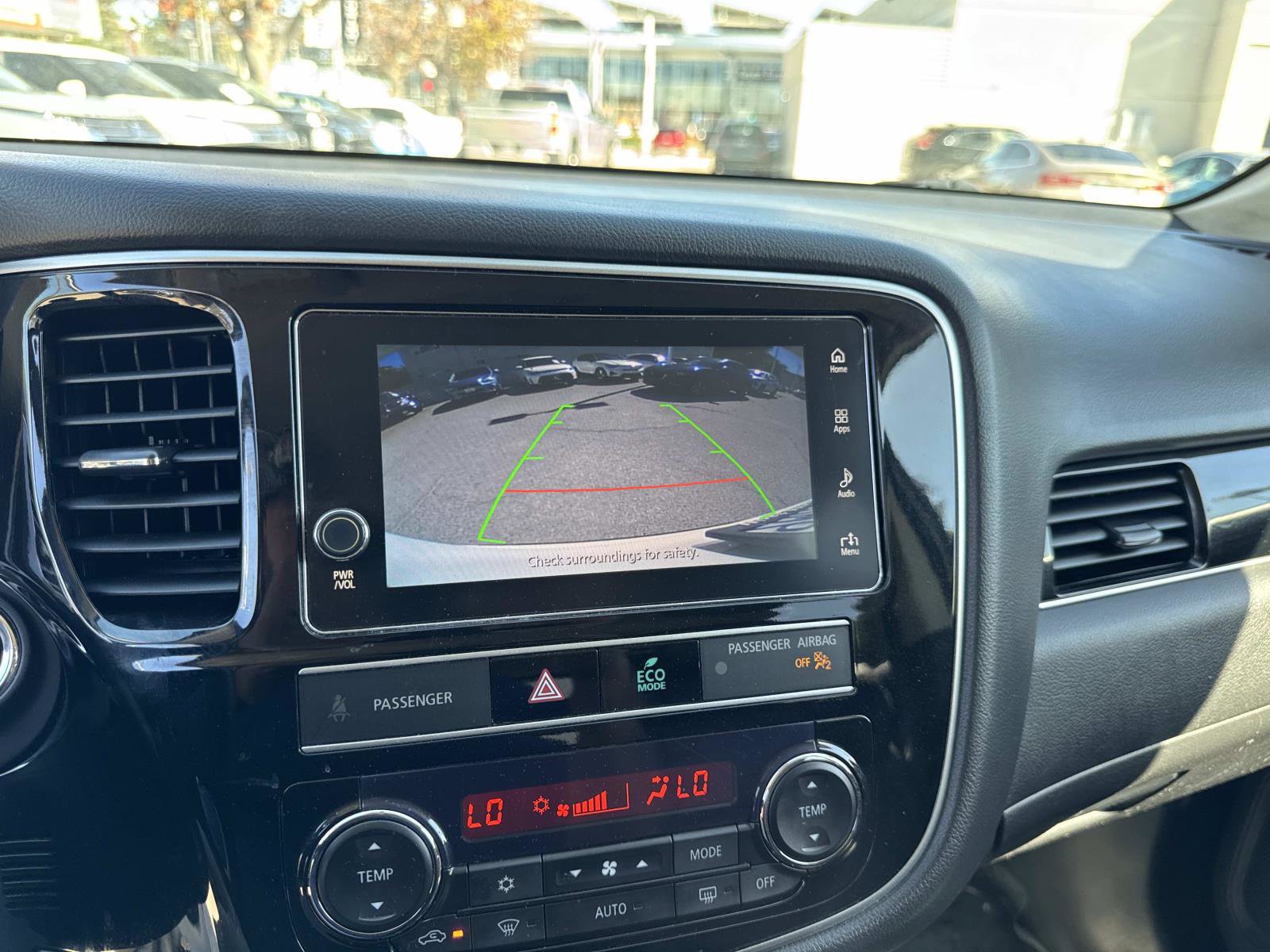 Used 2019 Mitsubishi Outlander SE image 25