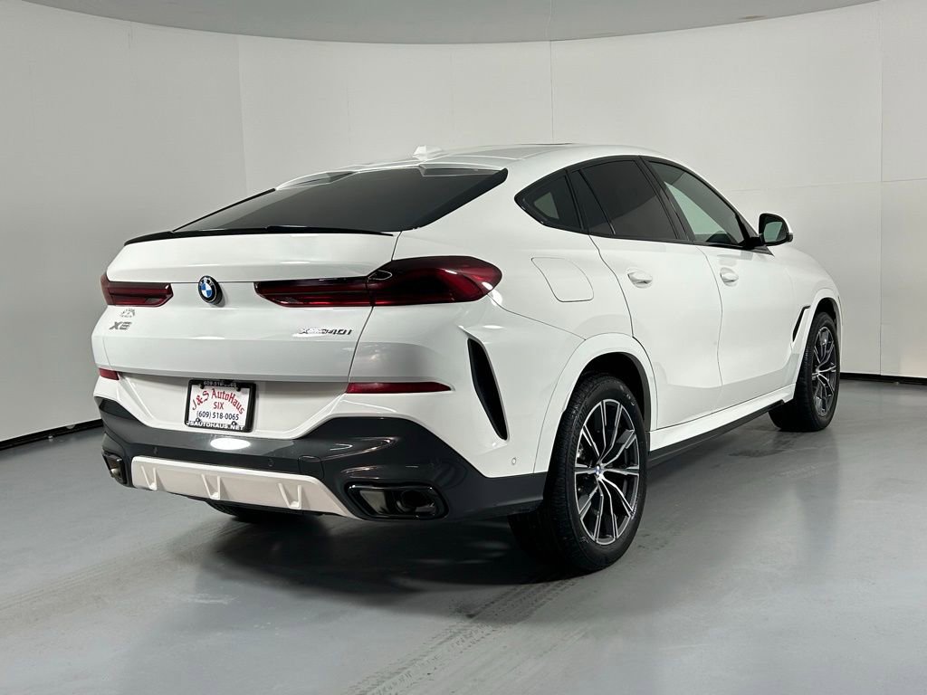 Used 2024 BMW X6 xDrive40i w/ Executive Package image 8