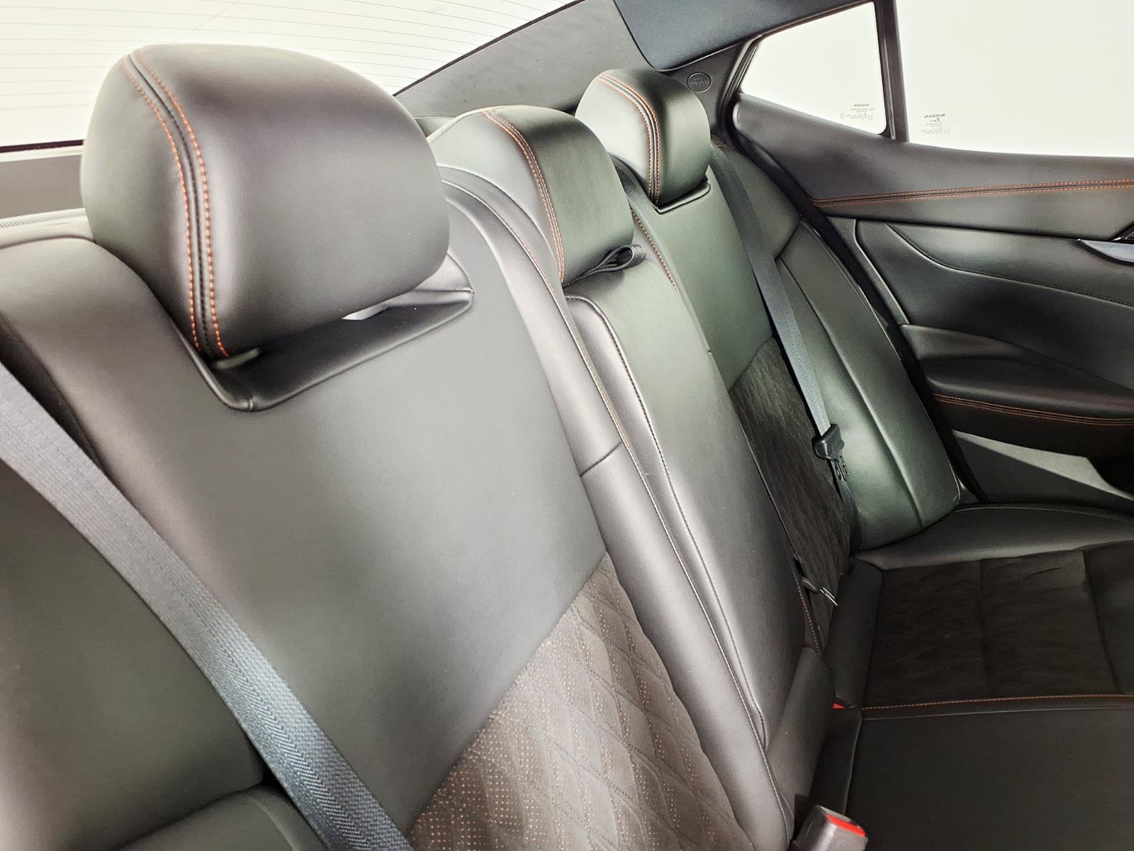Used 2020 Nissan Maxima SR w/ Sport Mat Group FWD image 12
