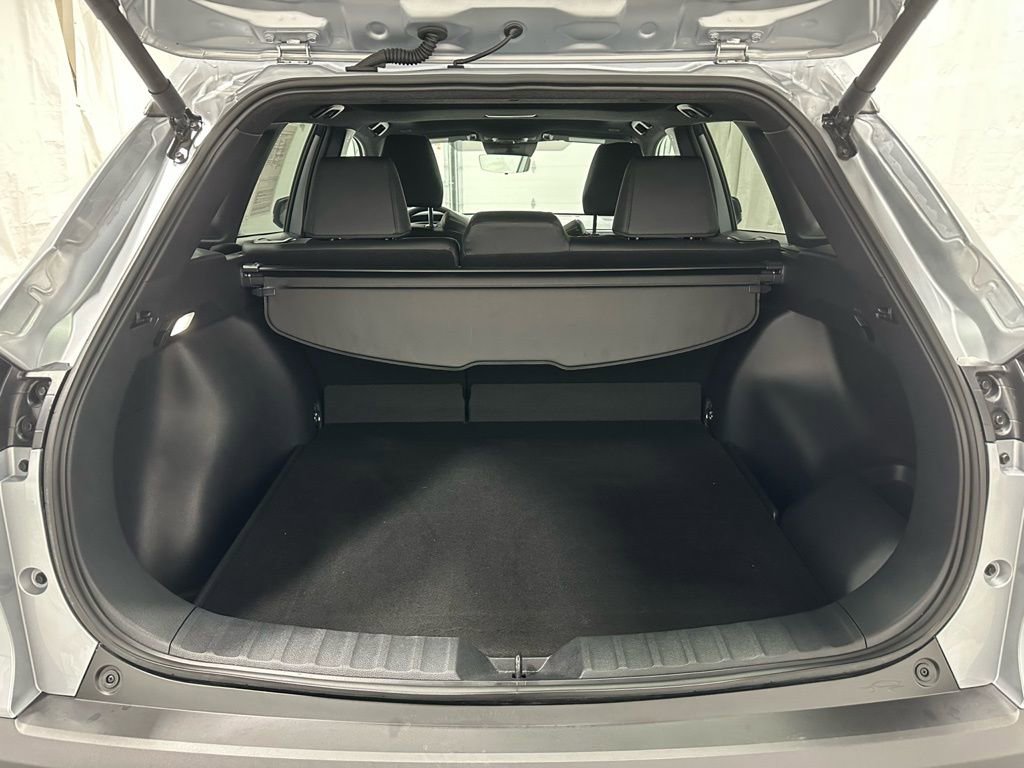 Used 2025 Toyota Corolla Cross XSE w/ Convenience Package image 49