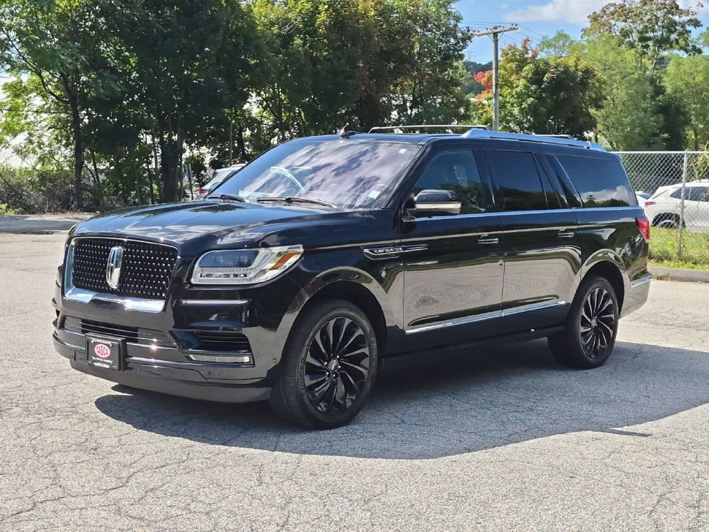Used 2020 Lincoln Navigator L Reserve w/ Equipment Group 208A Reserve AWD/4WD image 12
