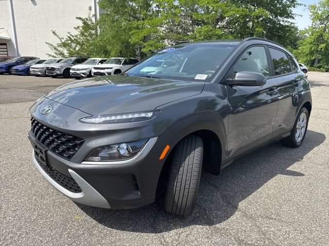 Used 2023 Hyundai Kona SEL w/ Cargo Package AWD/4WD image 3