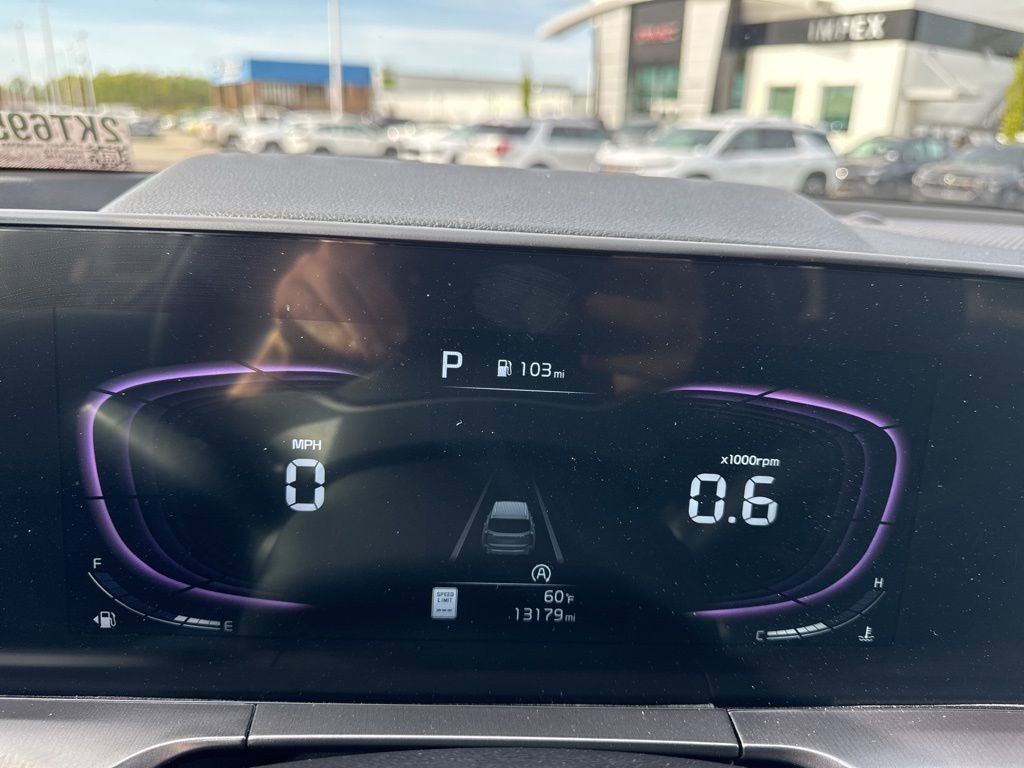 Used 2025 Kia Telluride S image 28