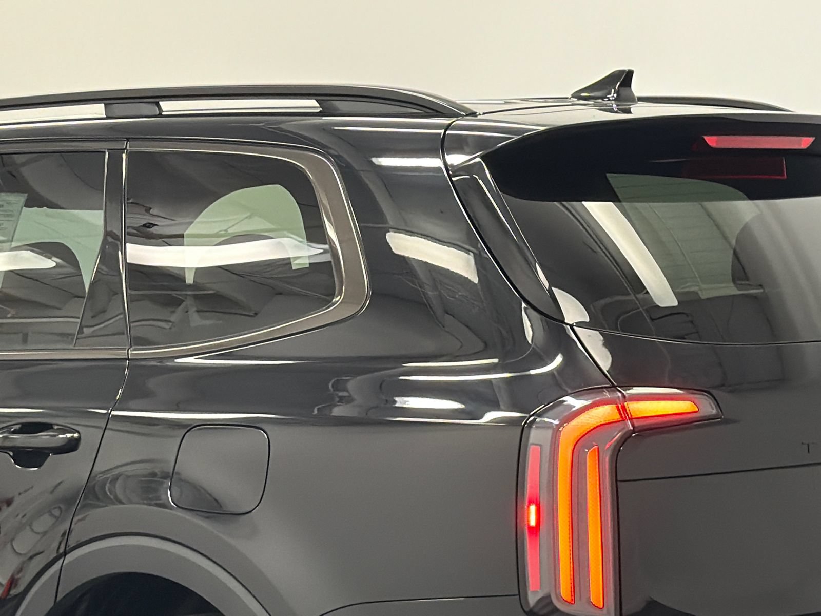 Used 2025 Kia Telluride SX X-Line AWD/4WD image 8
