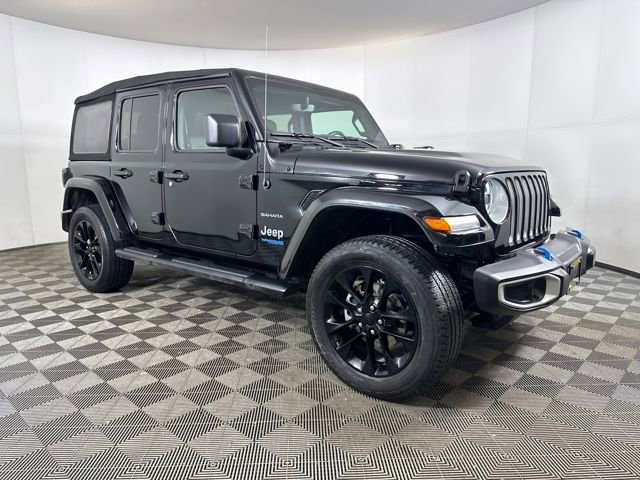 Used 2022 Jeep Wrangler Unlimited Sahara w/ Cold Weather Group image 2