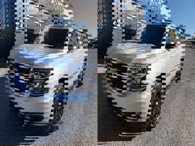 Used 2017 Chevrolet Suburban LT w/ Luxury Package image 1