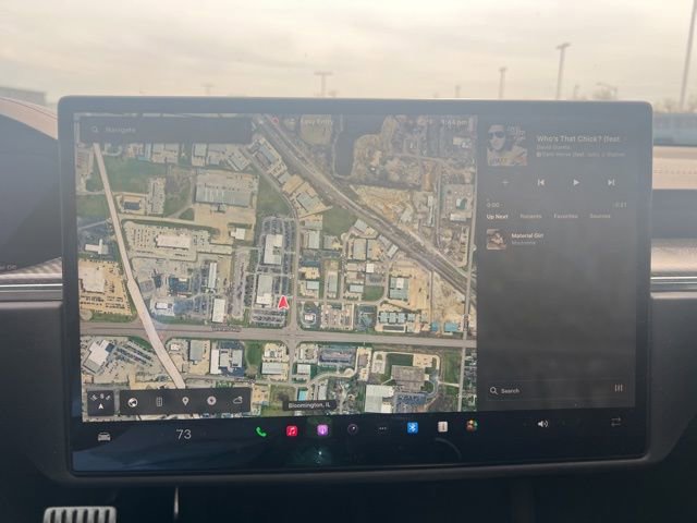 Used 2021 Tesla Model S Plaid image 12