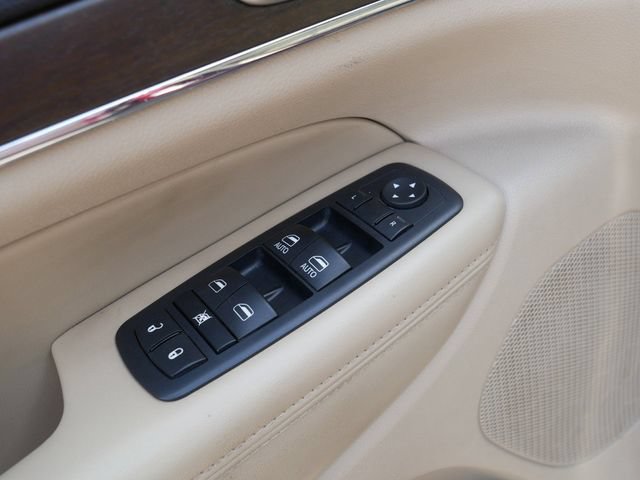 Used 2016 Jeep Grand Cherokee Limited AWD/4WD image 16