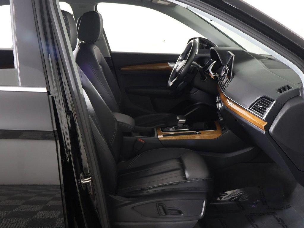 Used 2023 Audi Q5 2.0T Premium w/ Convenience Package AWD/4WD image 27