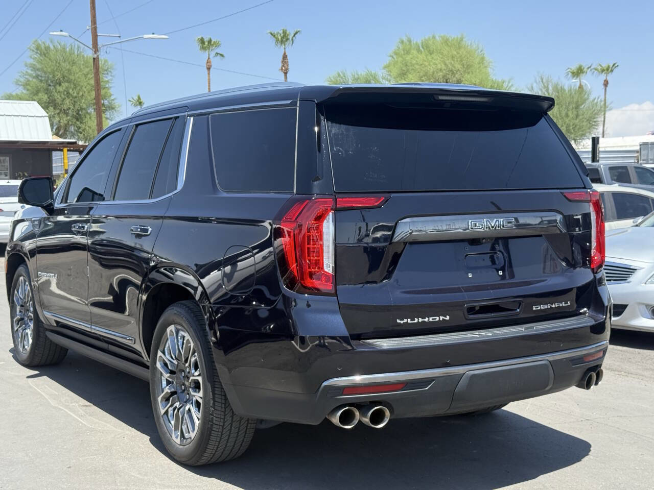Used 2023 GMC Yukon Denali Ultimate image 7