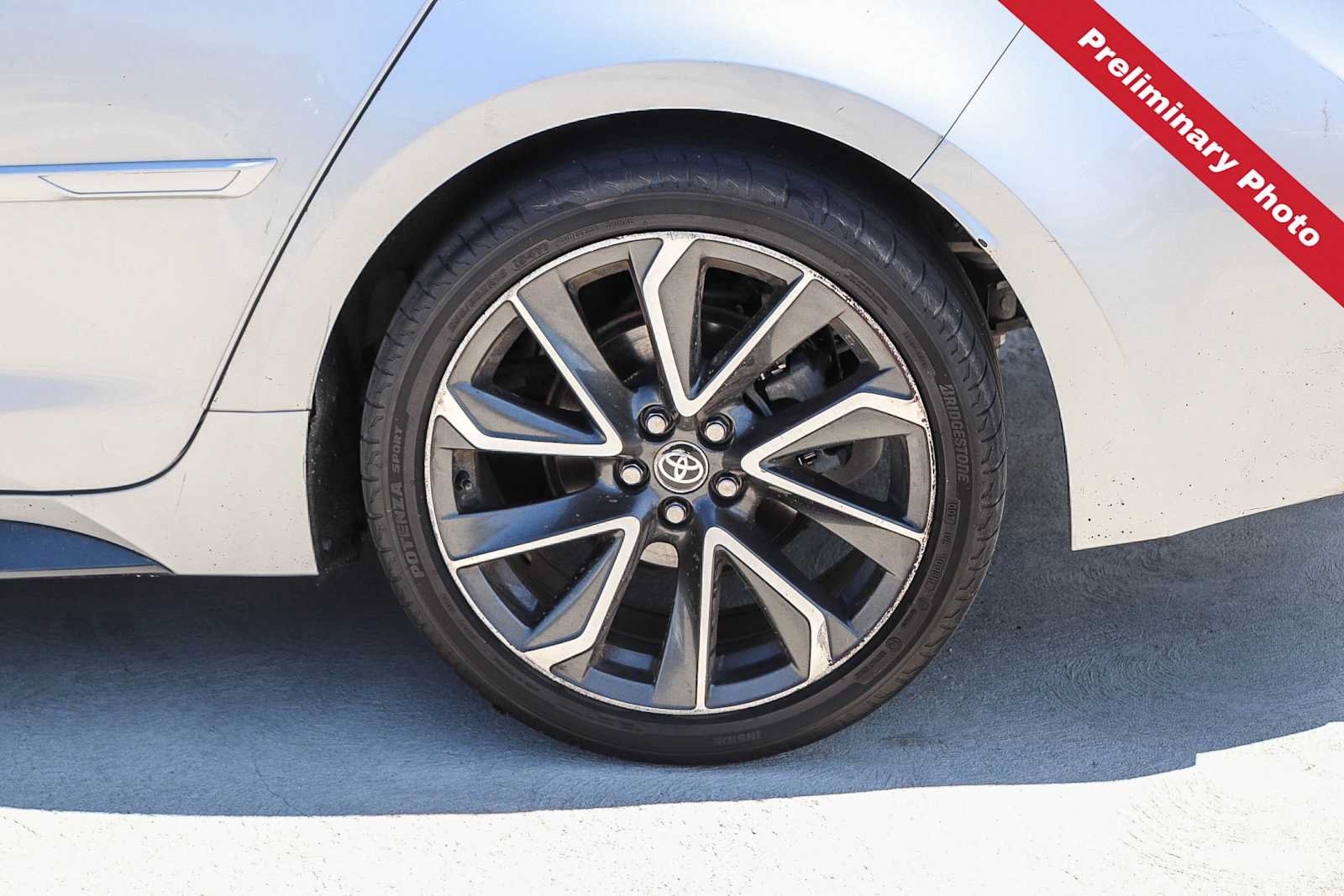 Used 2020 Toyota Corolla SE w/ Carpet Mat Package (TMS) FWD image 11