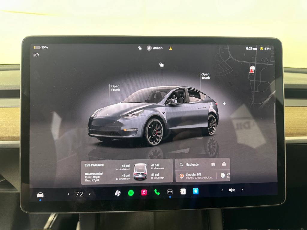 Used 2022 Tesla Model Y Performance AWD/4WD image 25