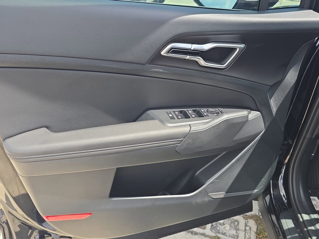 New 2026 Kia Sportage EX FWD image 18