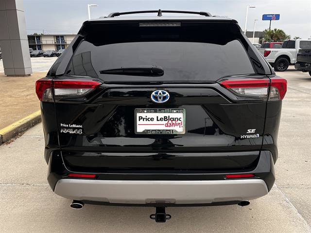Used 2024 Toyota RAV4 SE AWD/4WD image 4