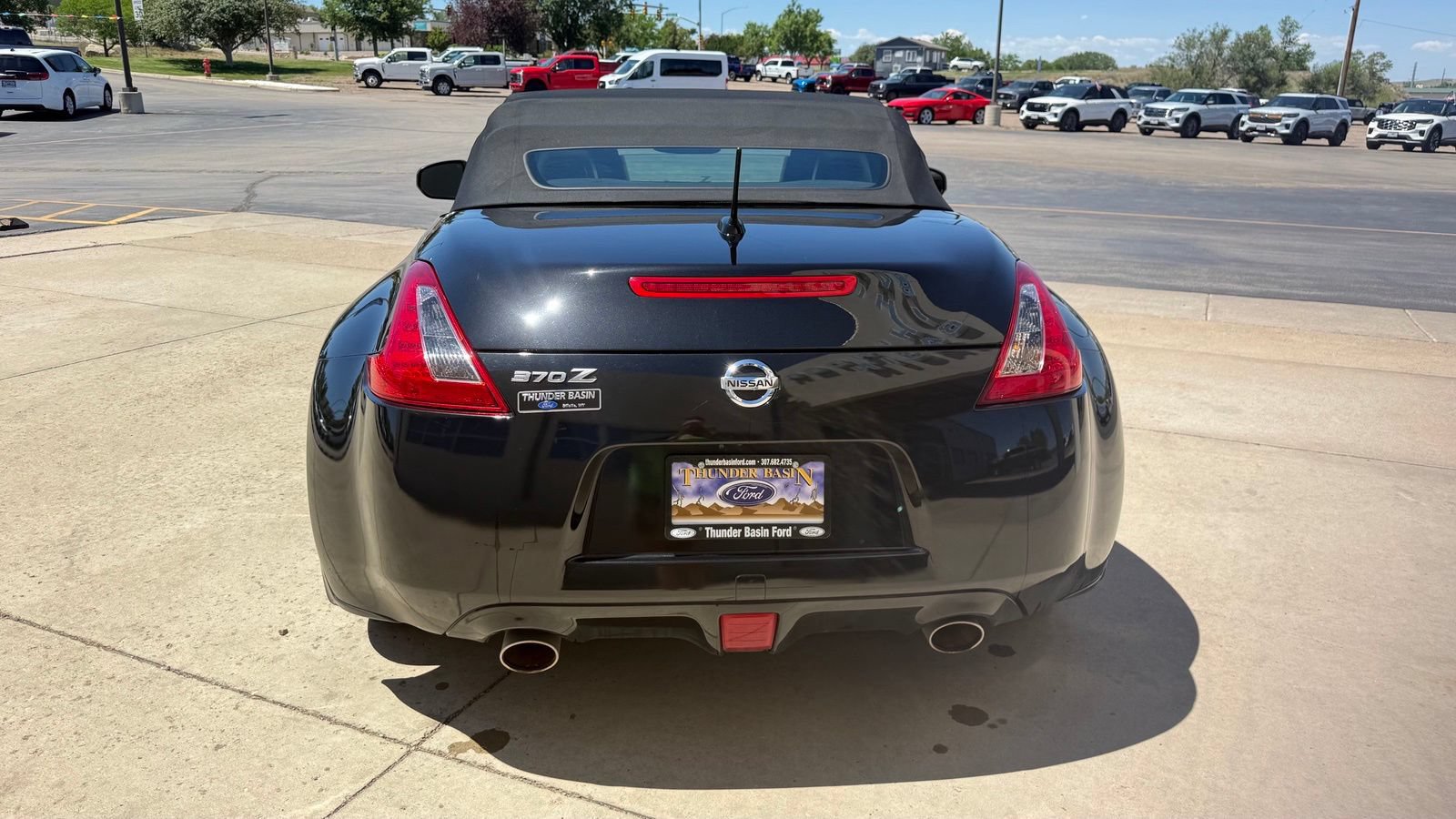 Used 2014 Nissan 370Z Touring w/ Sport Package RWD image 8