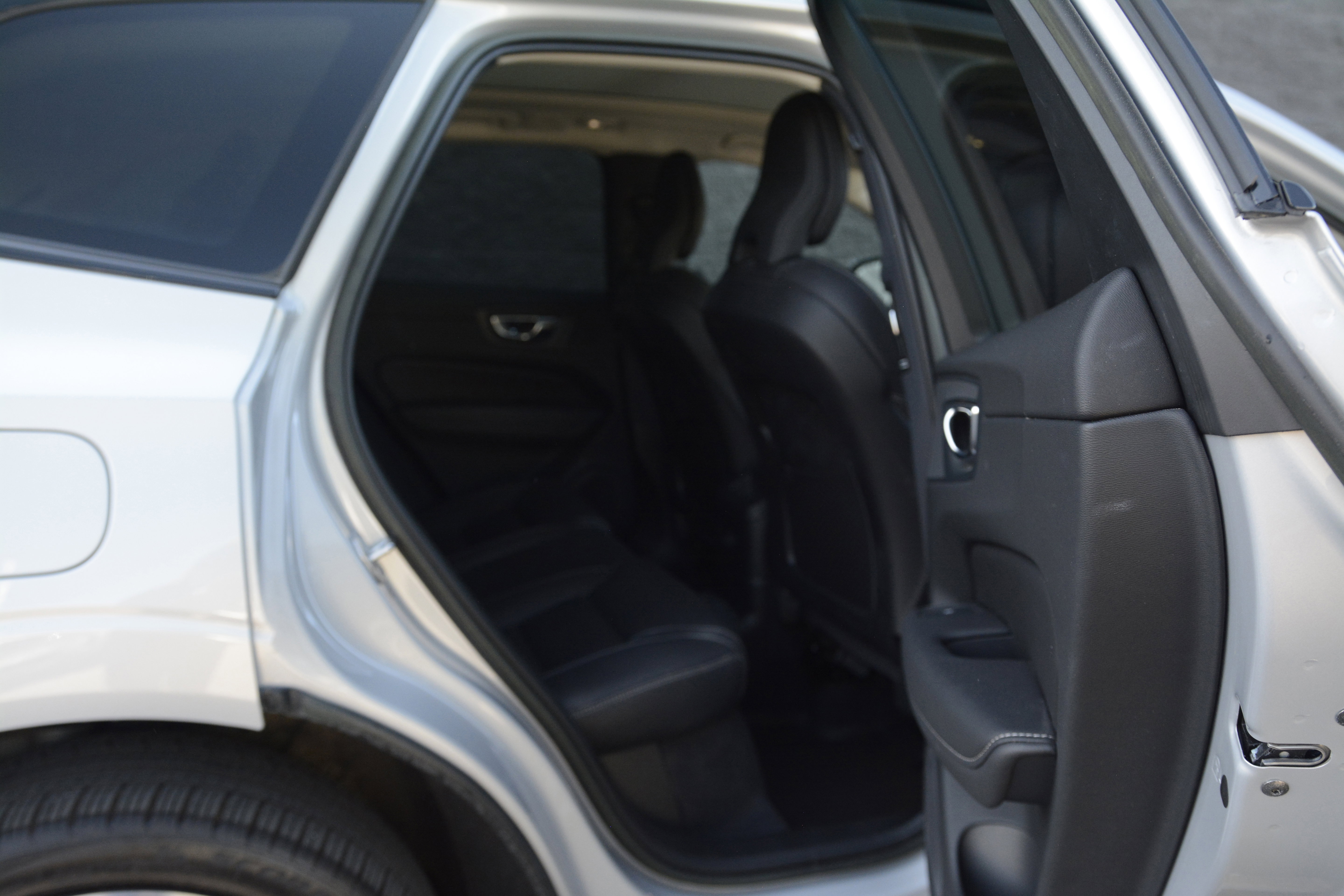 Used 2023 Volvo XC60 T8 Ultimate image 29