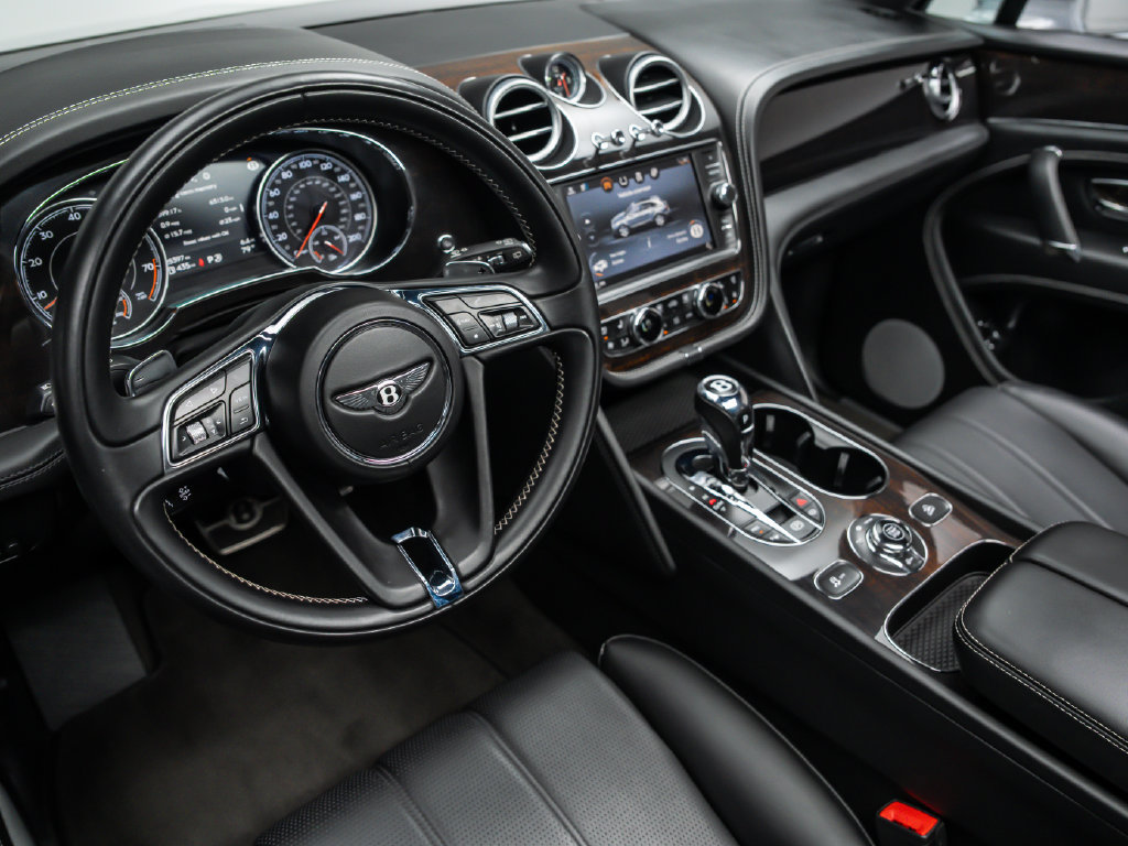 Used 2019 Bentley Bentayga AWD/4WD image 16