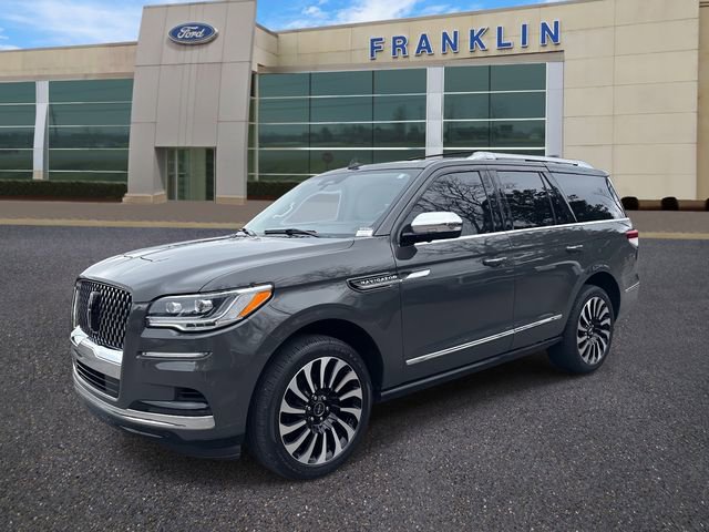 Certified 2022 Lincoln Navigator Black Label image 3