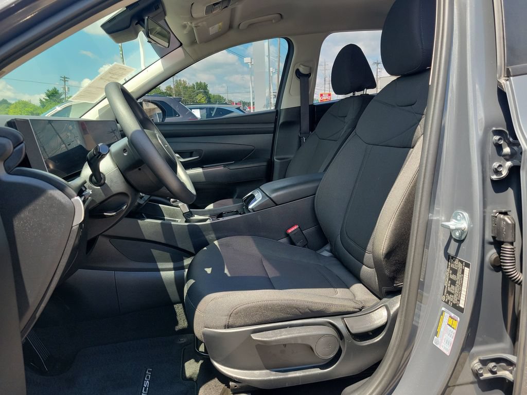 Used 2026 Hyundai Tucson SE AWD/4WD image 17